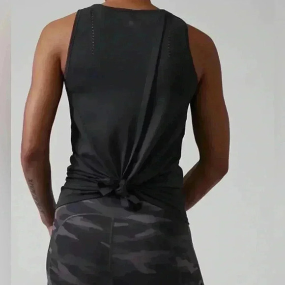 Athleta Foothill Seamless Split Back Tank Size XS | Color Black - Picture 5 of 12